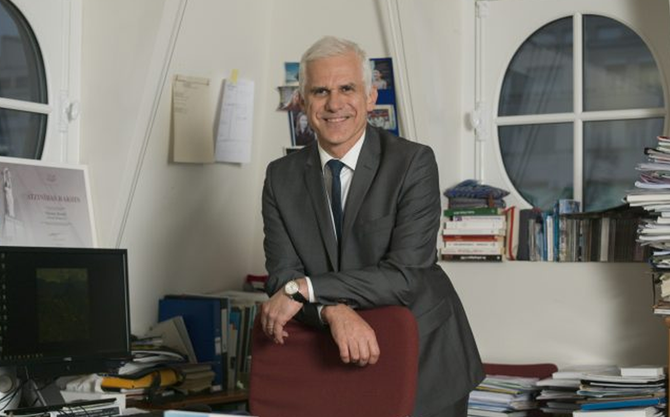 « Chronique d’une autre pandémie : la corruption internationale », par Nicola Bonucci (4/5) episode artwork