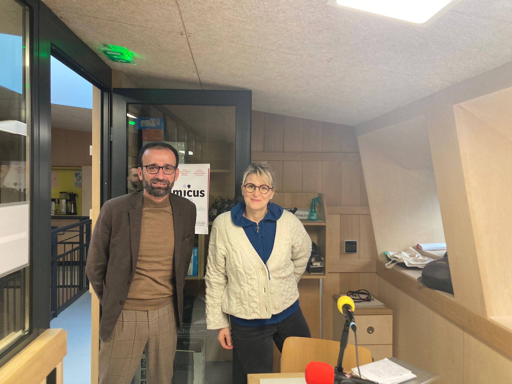Amicus Radio